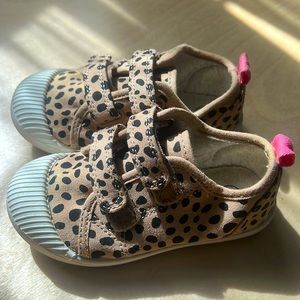 Cat & Jack Cheetah print Velcro sneakers, size 7